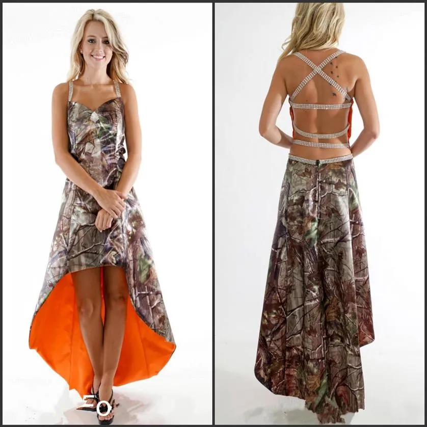 2016 High Low Spaghetti Camo Brautjungfernkleider mit Perlen A-Linie Criss Cross Back Camoflage Trauzeugin Kleider nach Maß253q