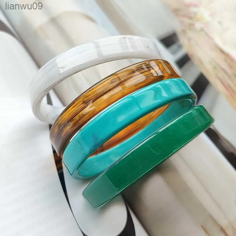 UJBOX 1PC Japanse Koreaanse Eenvoudige Multicolor Platte Acryl Hars Armbanden Emerald Imitatie Jade Armband Cirkel Pols Sieraden L230704