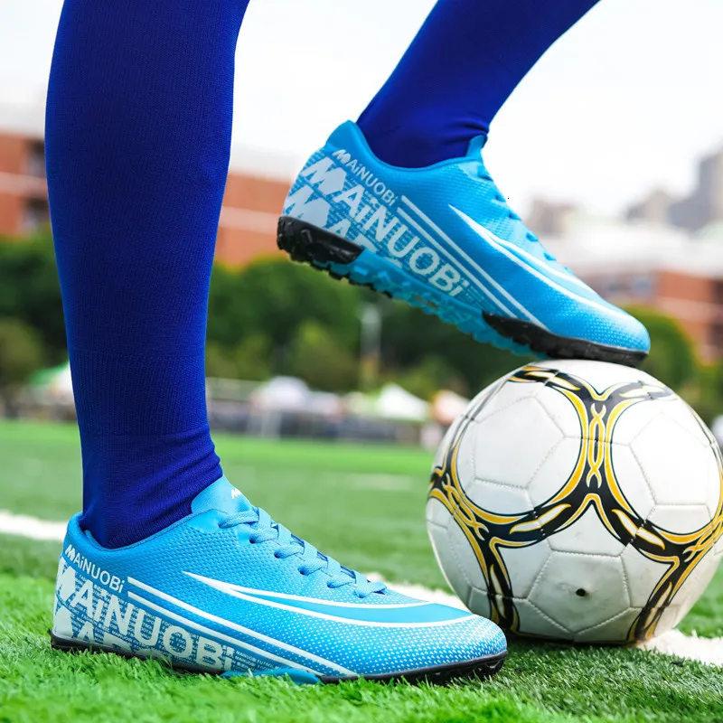 Chaussures de Football de la société pour enfants et adolescents