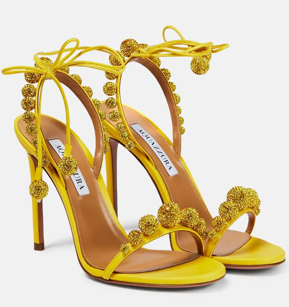 Лето Aquazzura Disco Dancer Sandals Shoes Женщины платье свадебные бусины хрустально вставленные голеностопные галстуки Стилетто.