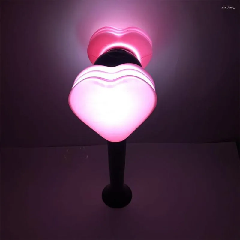 Party Decoratie Korea LED Light Stick Hartvorm Concert Lamp Hip Hop Flash Speelgoed Sticks Hamer Fluorescerende Staaf Fans geschenken Gunsten