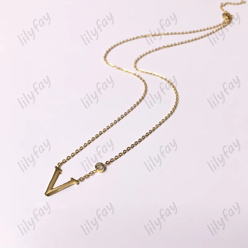 Collar de diseñador para mujer V Collares Cadenas de oro collar Letras Colgante Amor de lujo Joyas de un solo diamante Gargantilla de oro rosa 925 Plata Nuevo