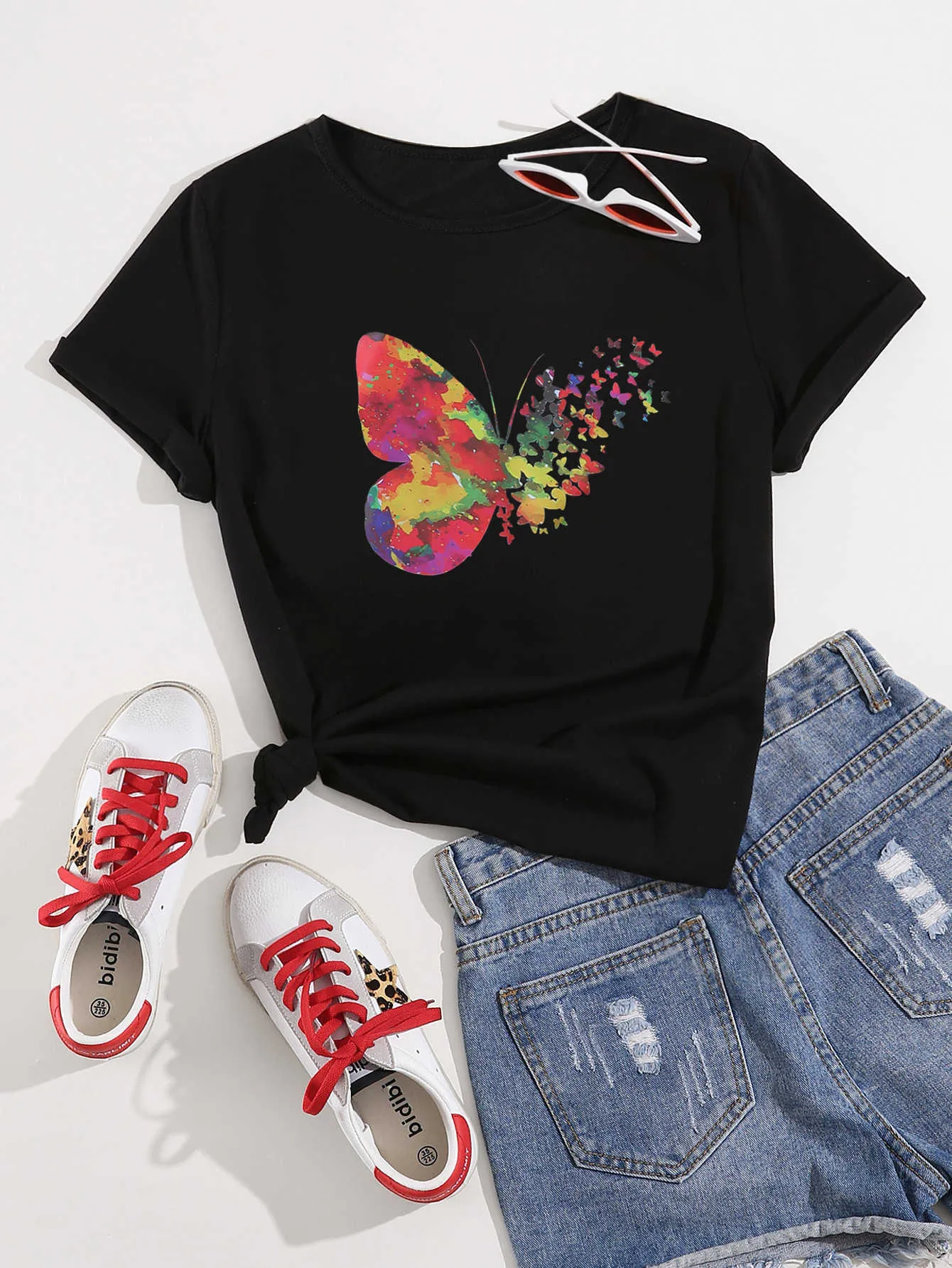 T-shirt noir décontracté à la mode rapide Simple col rond à manches courtes haut pour femme imprimé papillon