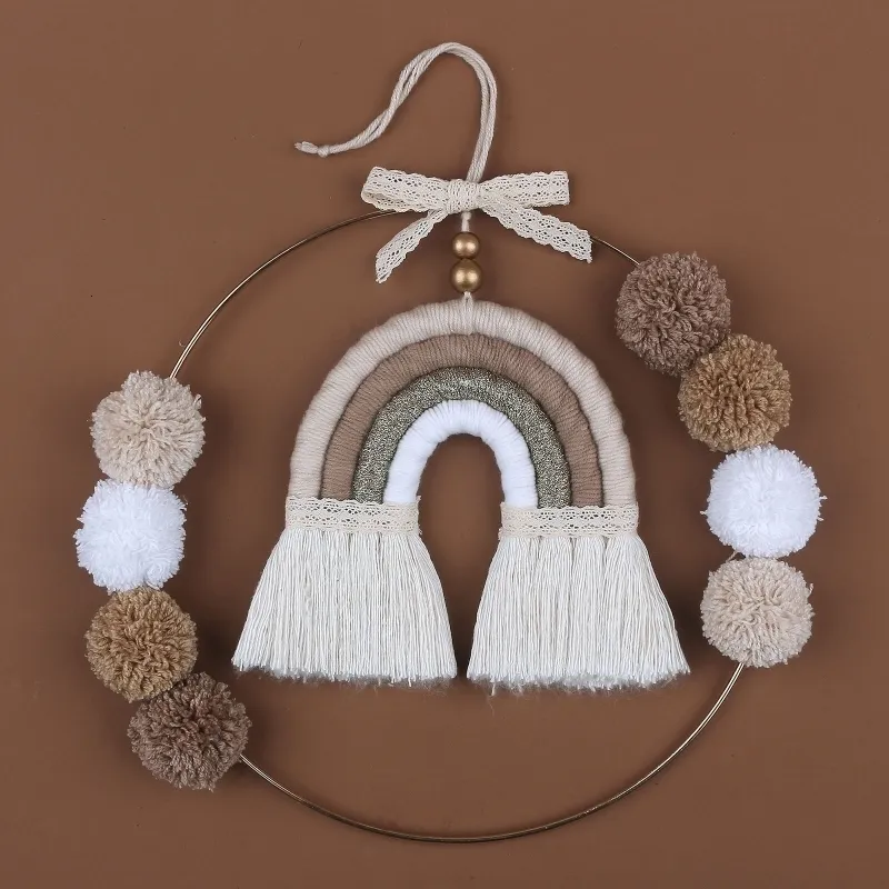 Acessórios para casa de boneca renda nórdica macramê arco-íris tapeçaria decoração de quarto de bebê brinquedos feitos à mão anel de metal pompom bola pendurado na parede 230719