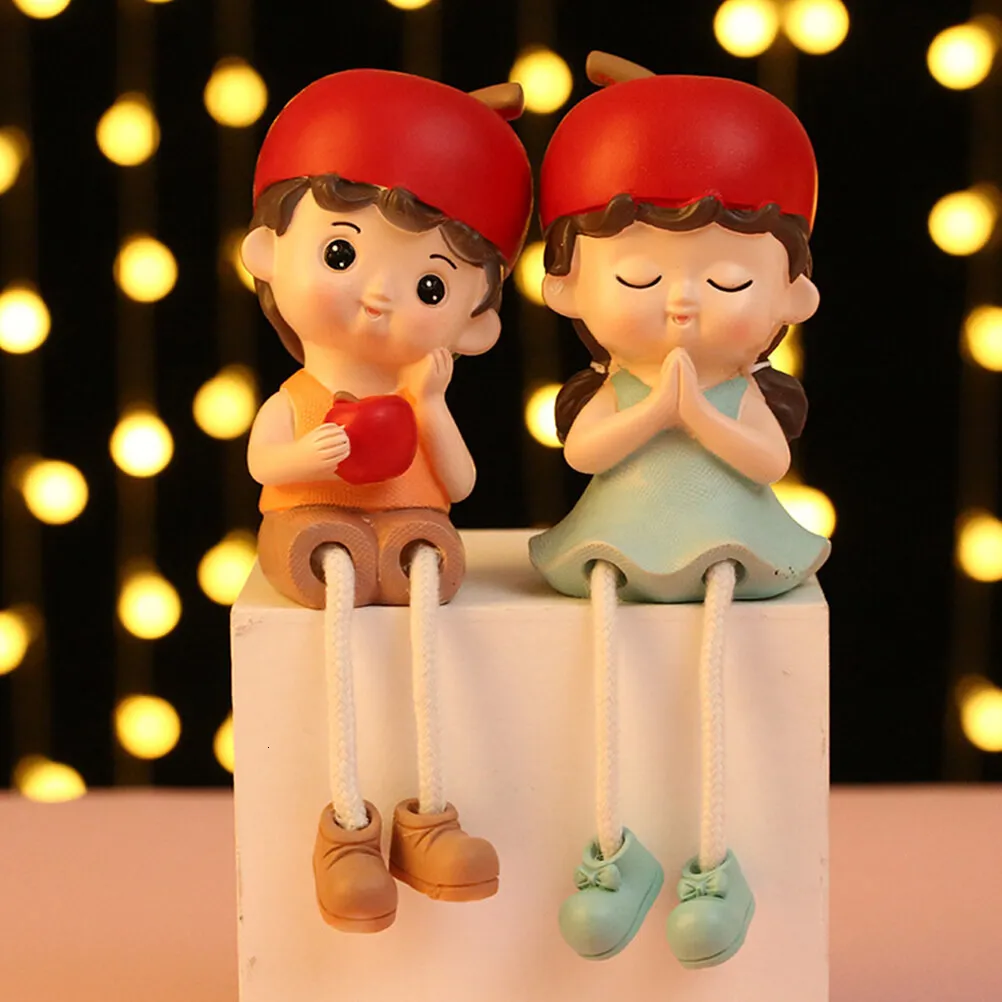 Decorative Objects Figurines Image Novelty Couple Bookshelf Decorated Birthday Gift Cute Toy Resin Decorated Children's Home 230719