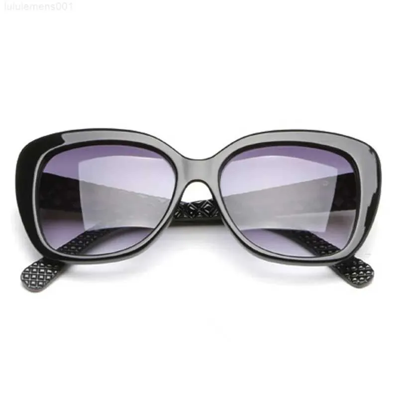 Occhiali da sole da donna Occhiali da sole firmati per donna Occhiali da vista Gafas De Sol Design a sette colori Diamanti neri Lettera con custodia Occhiali da sole di lussoxfku