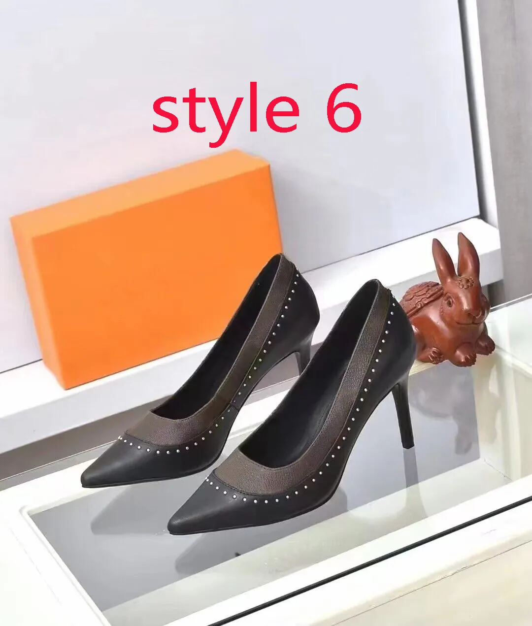Dress shoes Classic high-heeled boat shoe Designer leather rivet Thick heel high heels 100% cowhide Metal Button women Pointed letter SHoes Large size 34-42 us4-us11
