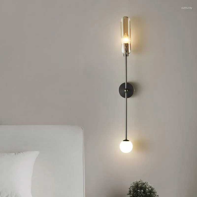 Lampade da parete OUTELA Illuminazione da comodino in ottone per interni contemporanea LED Lampada da parete in rame semplice e creativa per l'arredamento del soggiorno di casa