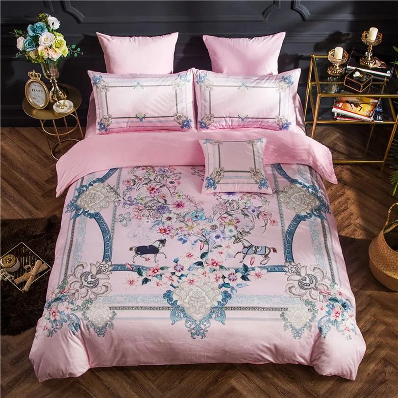 Luxury designer print bedding Comforter set SignageH carriage Fleece bedding home textile 5 piece set Christmas Family Gift Beddin2374