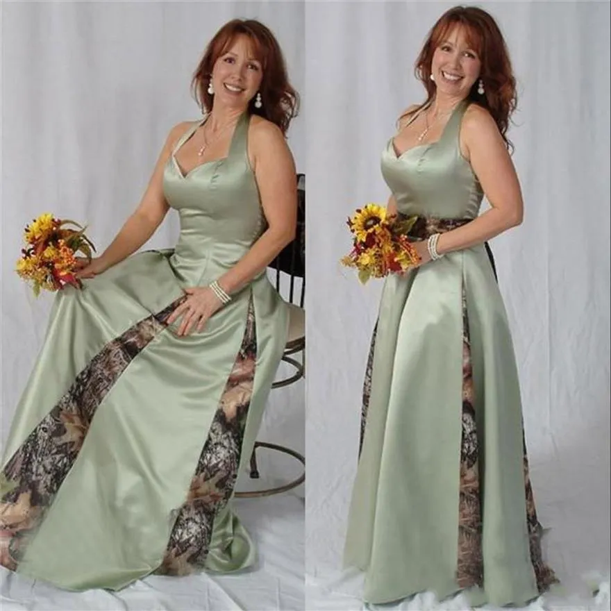 Halter Neck Green Printed Satin Mother of the Bride Dresses With Camo Satin Wedding Gästklänningar Plus Size Sweep Train Formell EVE154N