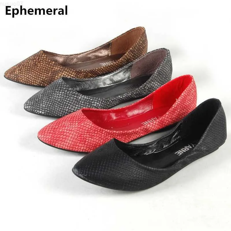 Dress Shoes Ladies European And American Style Snake Texture Plus Size 48-33 Pointed Toe Women Single Casual Flats Dancing Kvoll Shoes Red L230721