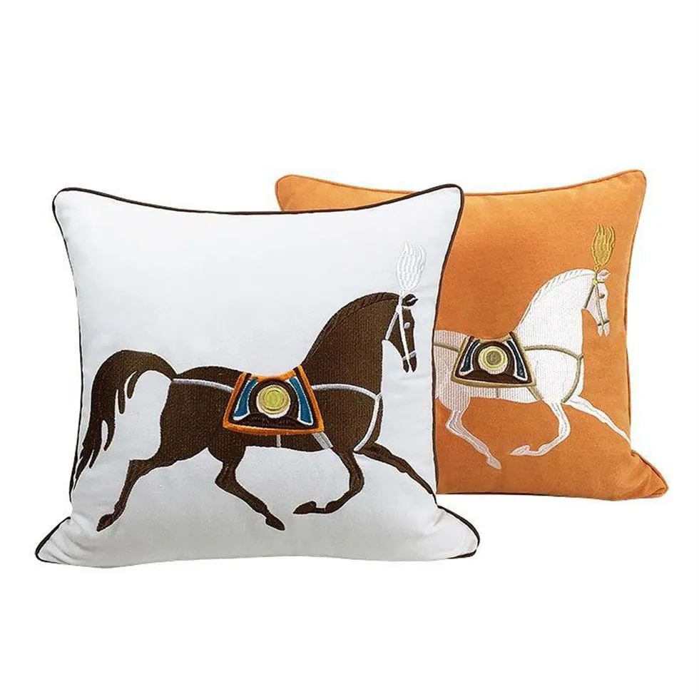 Cushion Decorative Pillow Croker Horse Design Embroidered Sofa Cushion Cover Pillowslip Pillowcase Without Core Home Bedroom Car S3286