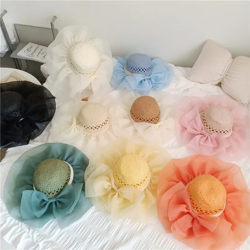 Kaps hattar French Style Organza Straw Hat For Girls and Mothers Mesh Wavy Edge Bowknot Sunhat Mother Daughter Match Beach Accessory 230720