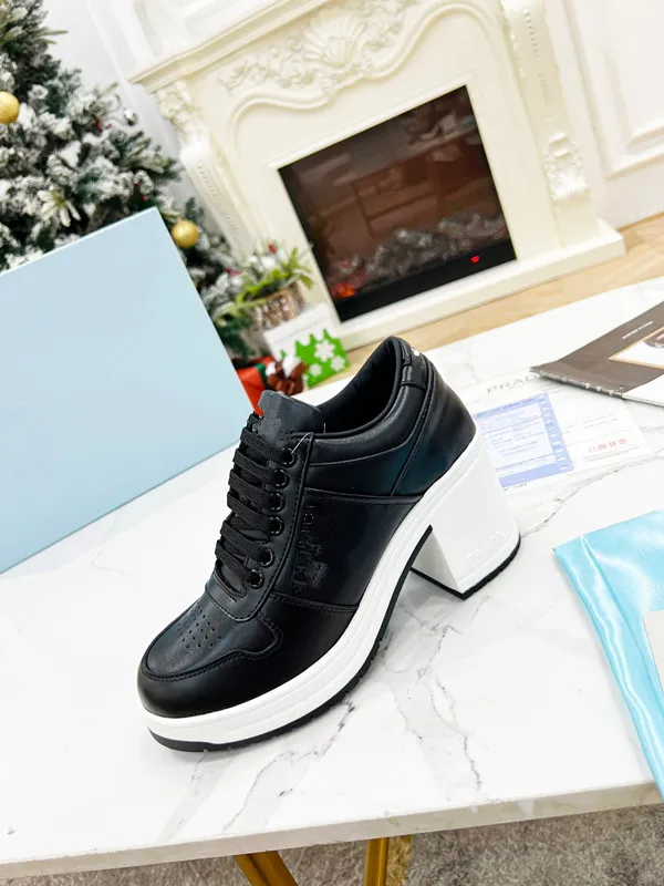 Zapatos casuales de diseñador Plataforma de zapatillas de deporte de gran tamaño para hombre Mujeres Blanco Negro Cuero Gamuza Terciopelo Pisos con cordones Chaussures de Alpargatas 1207