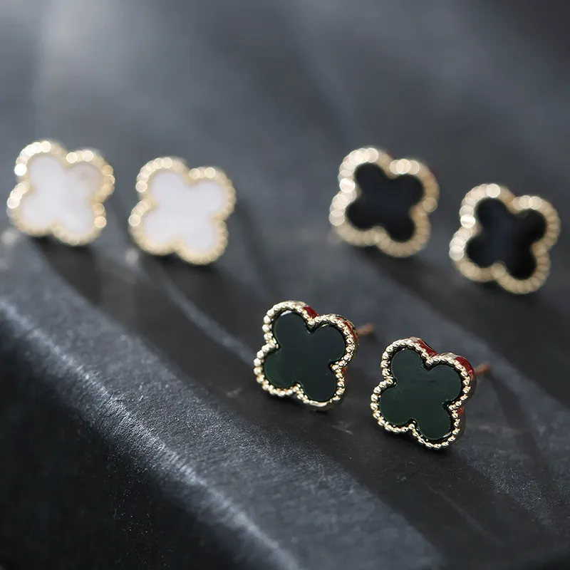 디자이너 빈티지 4/Four Leaf Clover Charm Stud Earrings Fashion Gold Plated Womengirls Valentine 's Wedding Jewelry 액세서리 선물