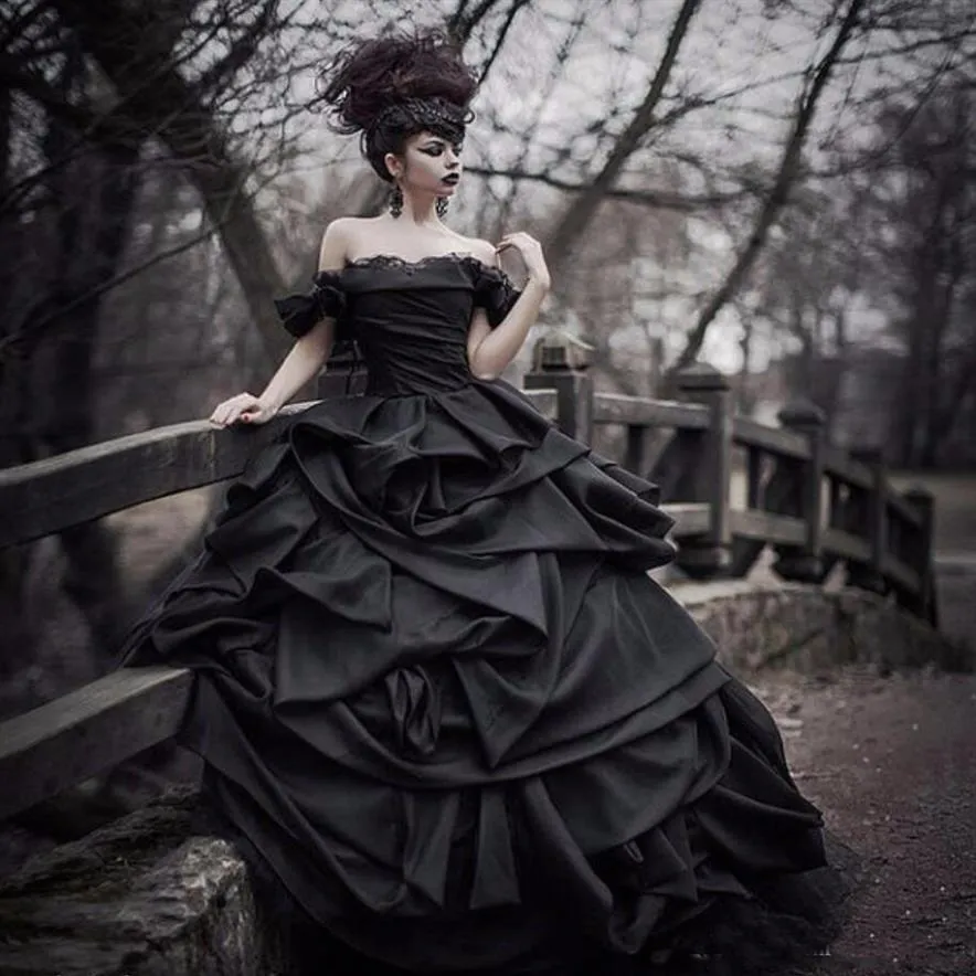 Vintage Black Ball Gown Gothic Wedding Dresses Off Shoulder Ruffles Draped Tiered Skirt 2019 Custom Plus Size Bridal Gowns262R