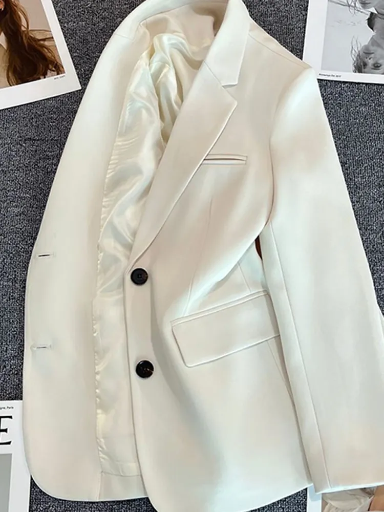 Femmes Costumes Blazers Élégant Bureau Dame Costume Veste À Manches Longues Poche Revers Blanc Femmes Blazer 2023 Printemps Été Mode Bouton Coréen Femme Manteau 230720