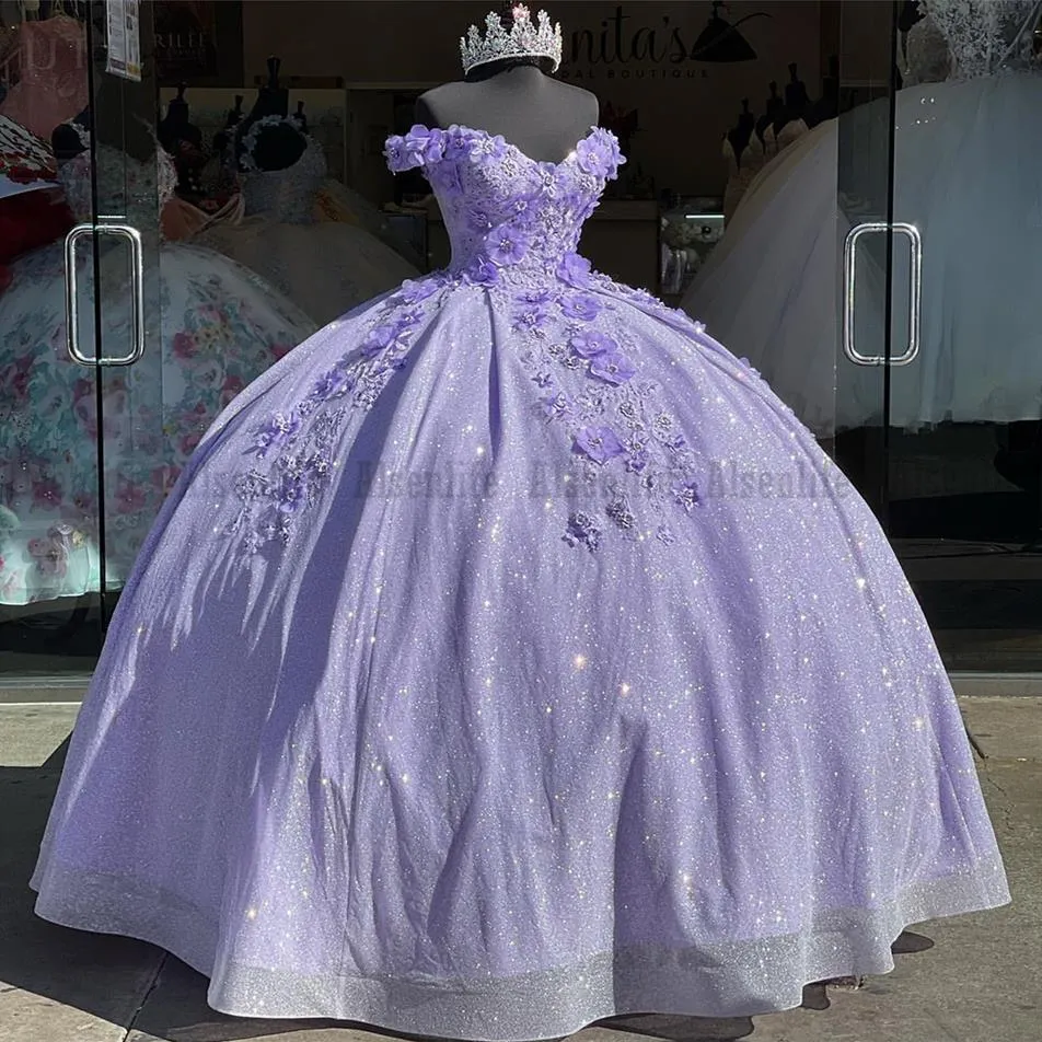 Prenses Lilac Quinceanera Elbiseler 2022 Kapalı Omuz Aplikleri Dantelli Tatlı 15 Parti Spritly Doğum Günü Önlükleri Özel Made310E