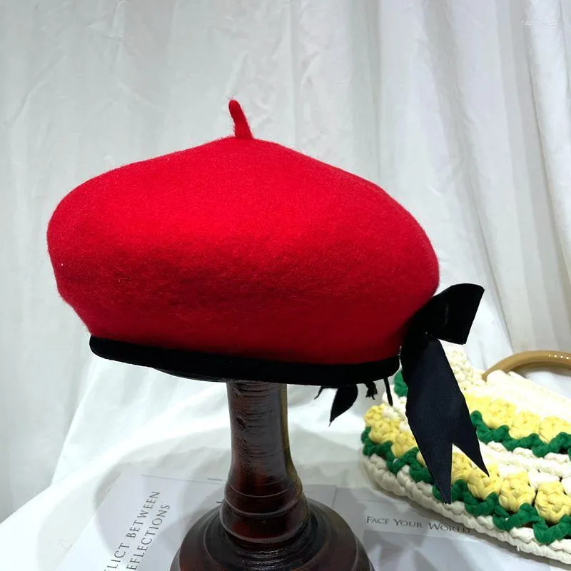 Berets 2023 Японская шерсть Big Bow Bert Women Корейская версия JK осень и зимний ретро литературный красный теплый художник Шляпа мужаер