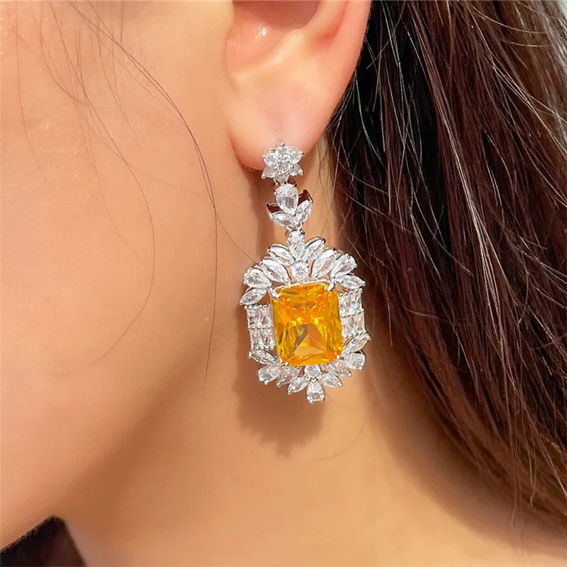 Charm Vintage Yellow Diamond Earring Ontwerper voor Woman Party AAA Kubieke Zirconia Zuid-Amerikaanse Koper Lange Womens Wed Long Dangle Oorbellen Mode-sieraden Cadeau