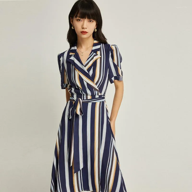 Casual Dresses French Classic Vertical Stripe Bubble Sleeve Wrap Dress Women's 2023 Summer Slim Fit Birthday For Women