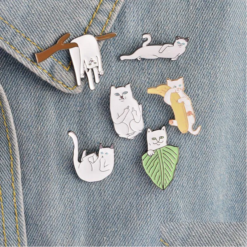 Pins Broches Cartoon Grappige Katten Met Banaan Op Tak Ontwerp Broche Pins Badge Pick Knop Cor Mannen Vrouwen Kind sieraden Drop Leveren Dhlno