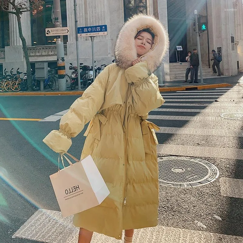 Corbata de lazo con cordón amarillo de viento suave para mujer