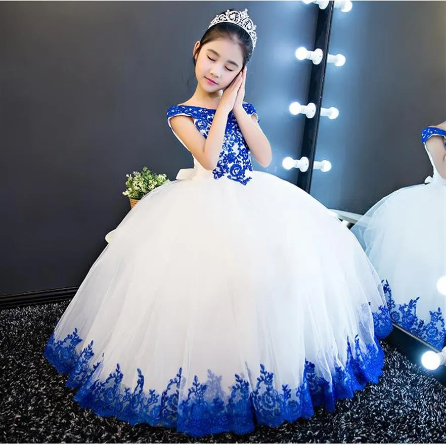Long Princess Askepott Flower Girl Dresses Off-the-Shoulder golvlängd Bollklänning Blue Kids Pageant-klänningar Nyaste design Custom 267n