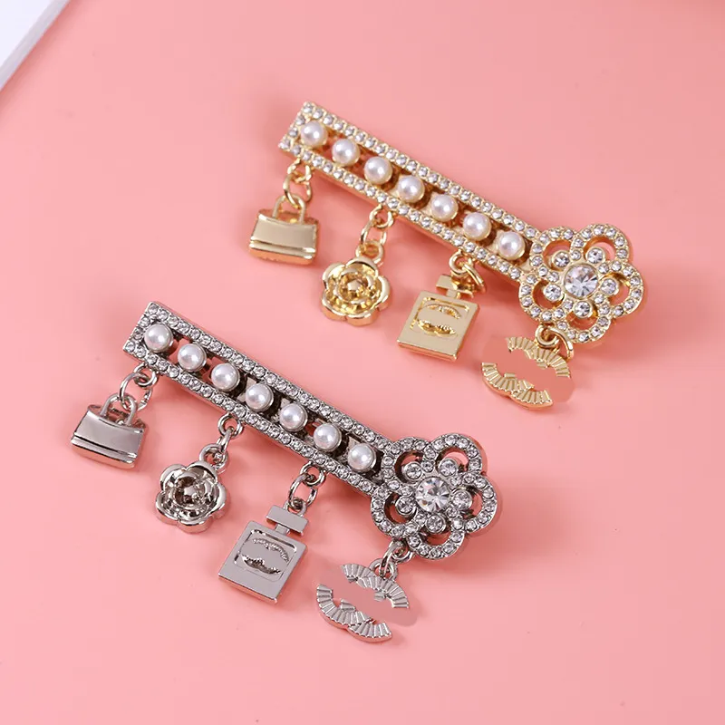 Nouvelle marque Designer lettre broches mode broche perle broches cristal perle bijoux accessoire mariage noël cadeau 20 style