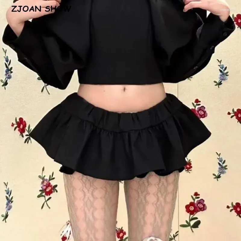 Jupes 2023 Sexy Girl's Low Waist Asymmetrical A-lined Mini With Bud Shorts Underwear Doublure Skater Black