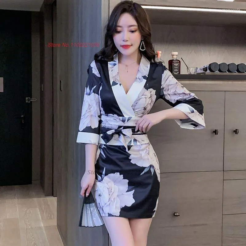 Abbigliamento Etnico 2023 Kimono Giapponese Abito Da Discoteca Sexy Da Donna Tradizionale Camicia Da Notte Giapponese Salone Pediluvio Massaggiatore Uniforme Di Bellezza Da 26 76 DHgate
