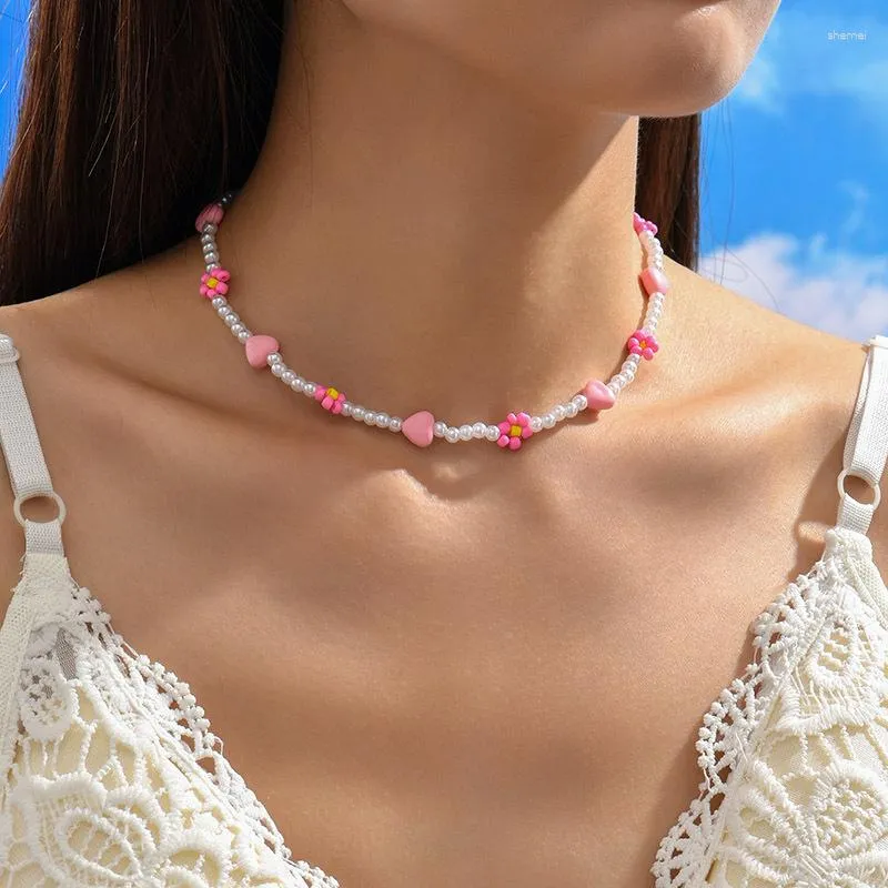 Buy Strawberry Y2k Beaded Necklace, Red Pink Green Cottagecore Aesthetic,  Cute Pastel 90s Vintage Boho Indie, Charm Necklace, Strawberry Choker  Online in India - Etsy