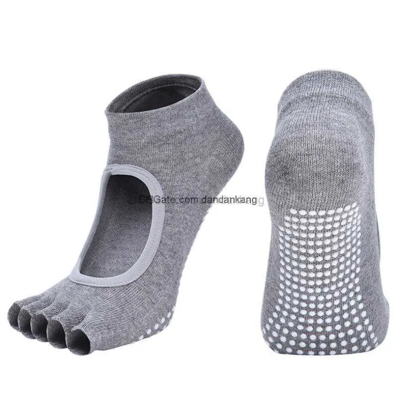 Halv fem fingrar Bomull Toe Yoga Sock Non-Slip Peep Toes Pilates Ankel Socks med grepp Hållbart öppet Anti-Slip Gym Fitness Training Floor Sox Stocking Athletic Accs