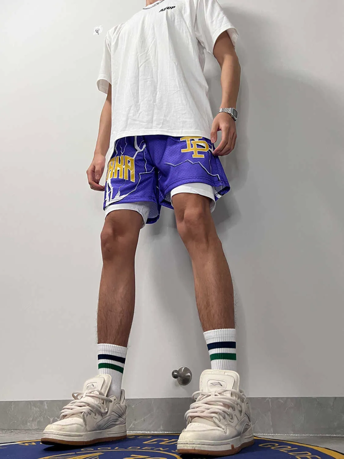 Knee length store basketball shorts