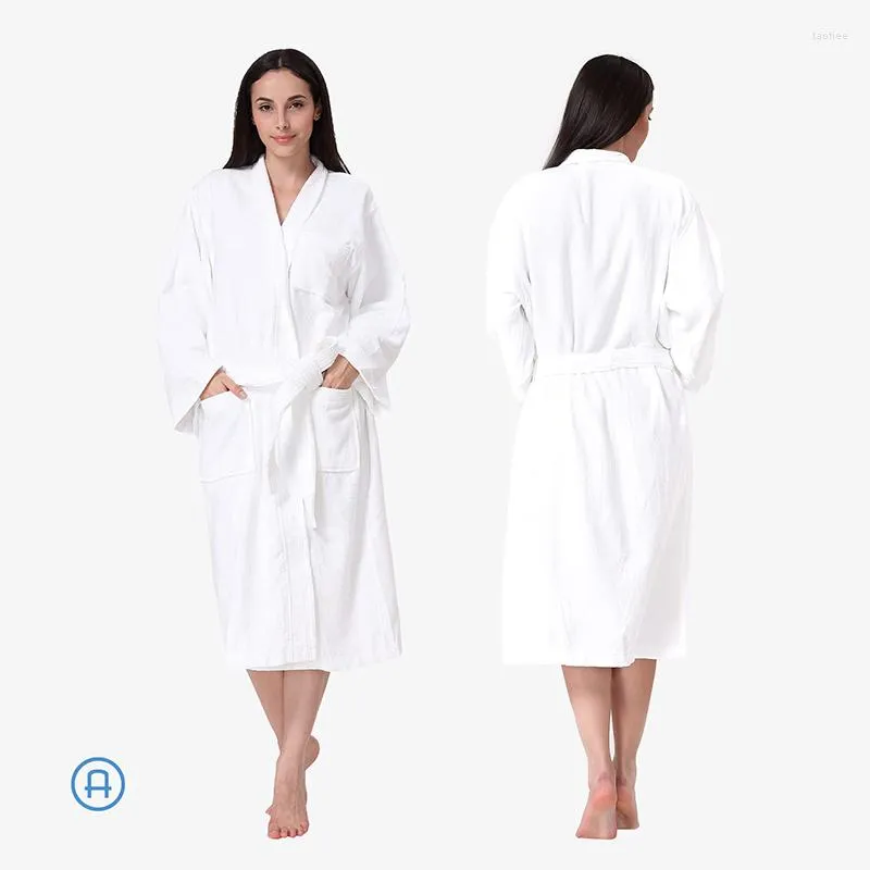 Women's Sleepwear Winter Luxury El Bathrobe Cotton Absorb Water Ladies Dressing Gown With Sashes Pockets Kimono Spa Robe For Female