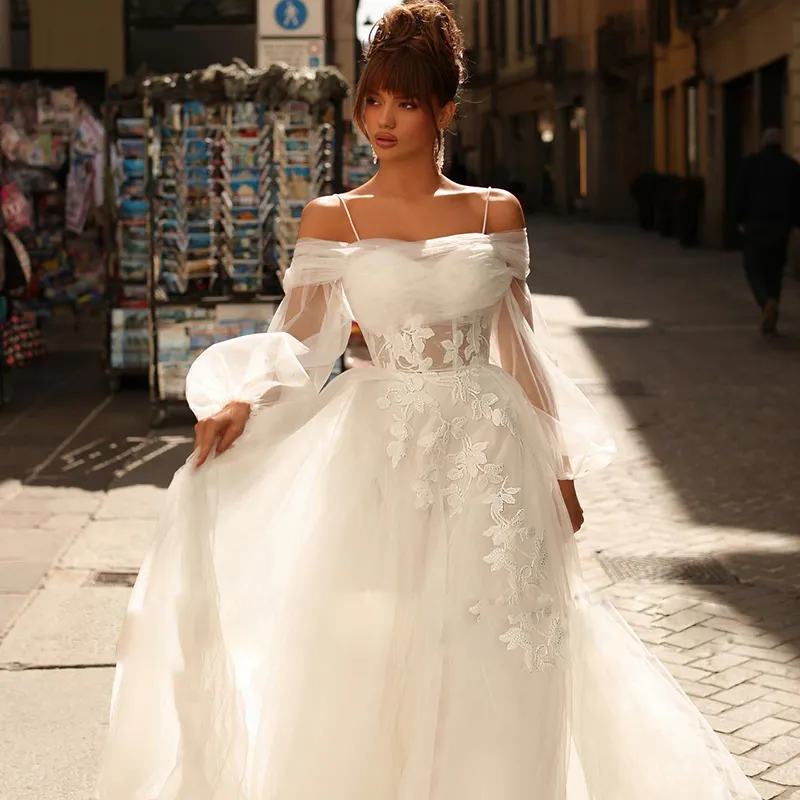 Boho Line A Wedding Dress with Off-Shoulder Sleeves, Spaghetti Straps, and Spacious - Vestido de Novia