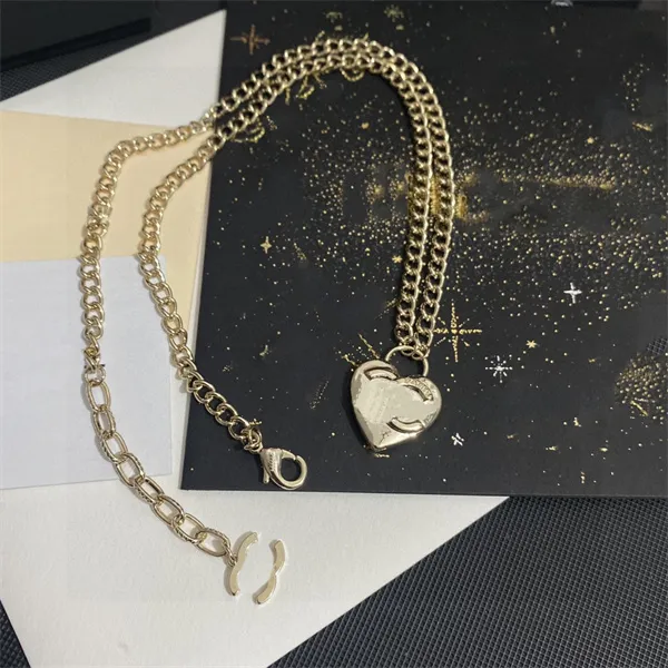 2023 Latest Top quality Women Pendant Necklaces ccity metal brass gold Choker Women Jewelry Designer Luxury Accessories 513