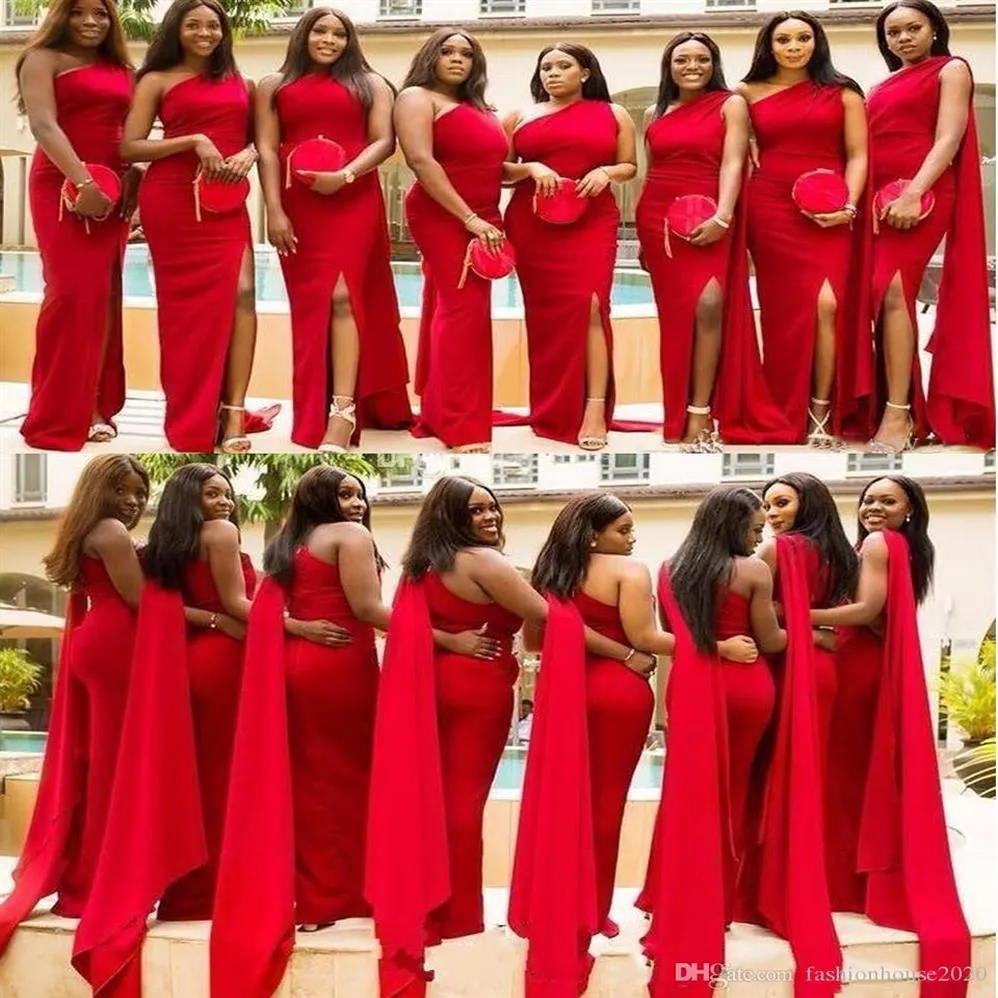 2020 Barato Árabe Rojo Sirena Vestidos de dama de honor Un hombro Lado Dividido Longitud del piso Vestido largo para invitados de boda Dama formal de Hono290d