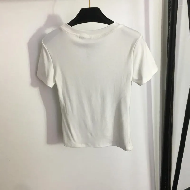 T-shirt da donna T-shirt a maniche corte con scollo a U con clavicola esposta bianca per le donne in estate Spalla di nicchia unica dolce e piccante che dimagrisce