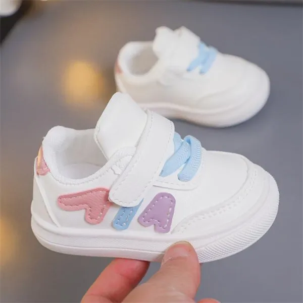 Summer and Autumn New kid's Little White Shoes for Girls Lightweight Versatile Sports Shoes for Toddlers and Babies Soft Sole Walking Shoes