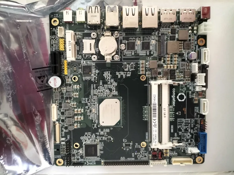 conga-IA5 Thin Mini-ITX SBC con Intel Atom di quinta generazione con modulo computer integrato CPU X5-E3930