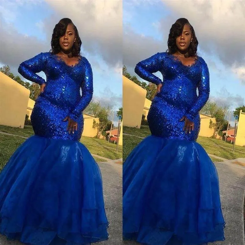 2019 Plus Size Mermaid Royal Blue Prom Dresses Maniche lunghe Paillettes sexy Abiti da sera per feste formali al pavimento3025