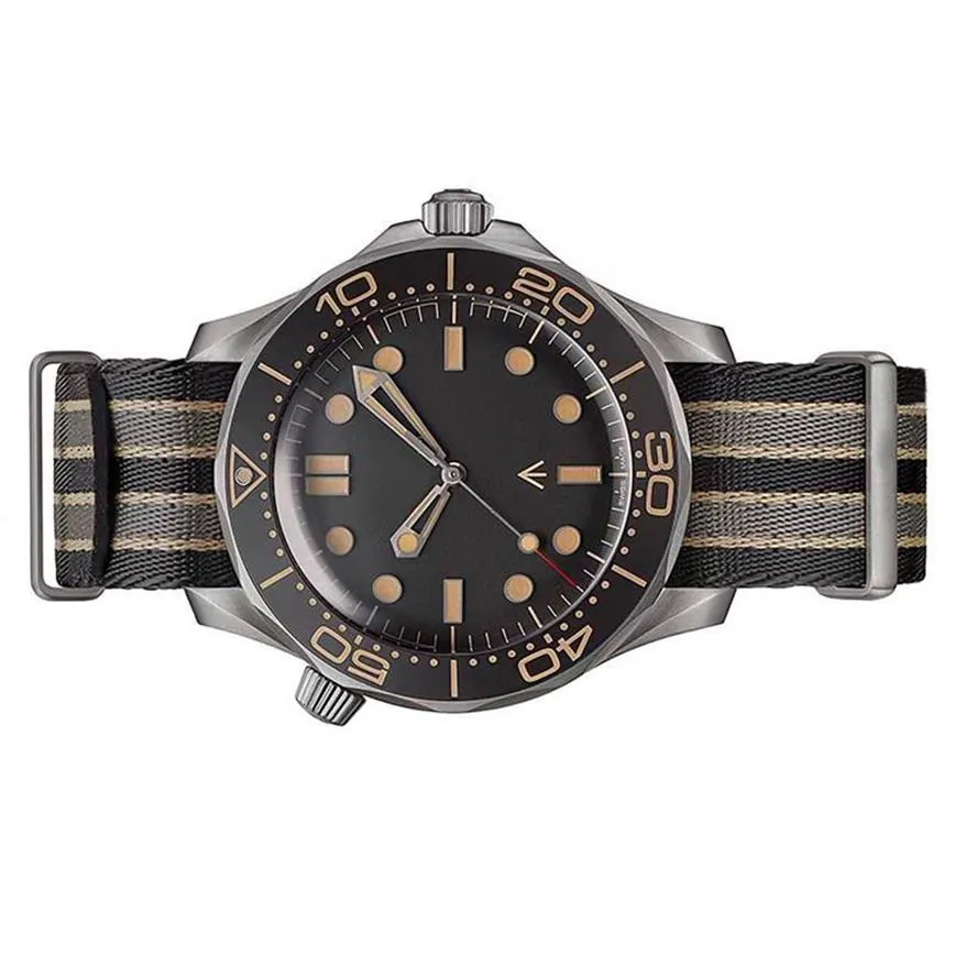 Montre Automatique Mouvement Mécanique Diver Edition Mens Montre créateur de mode montres montre de luxe reloj Sport homme Montres-Bracelets 307V
