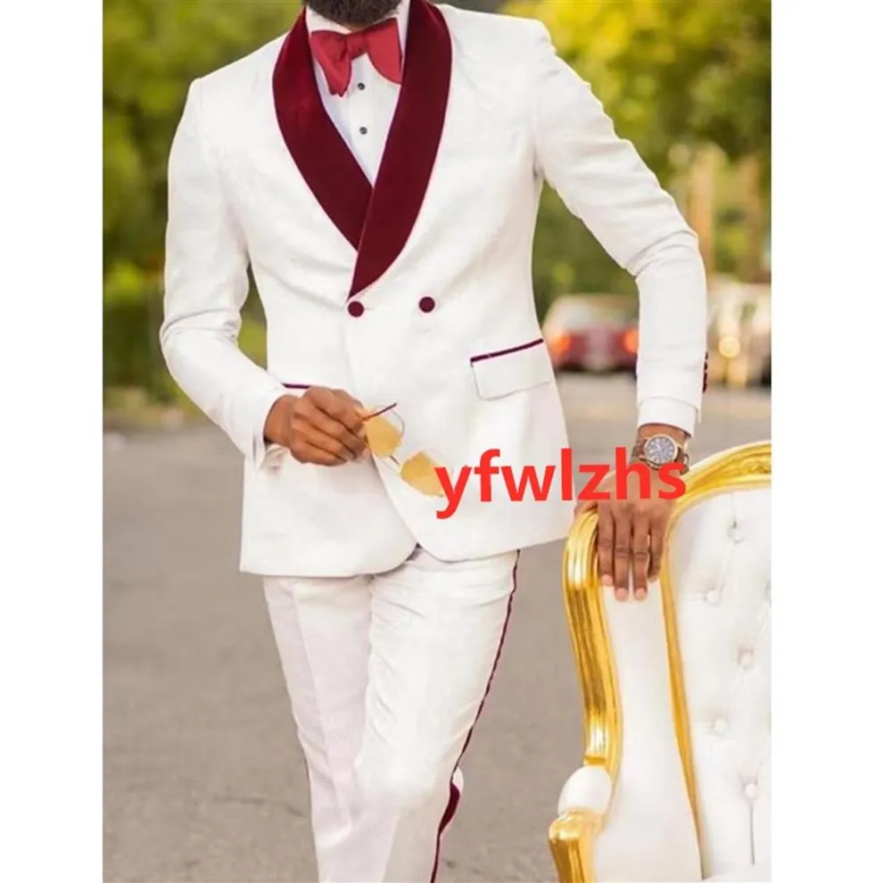 Przystojny wytłoczający gracze z podwójnym wyborem Tuxedos Men Suits Wedding Prom Man Man Blazerjacket Pants Tie W88239C