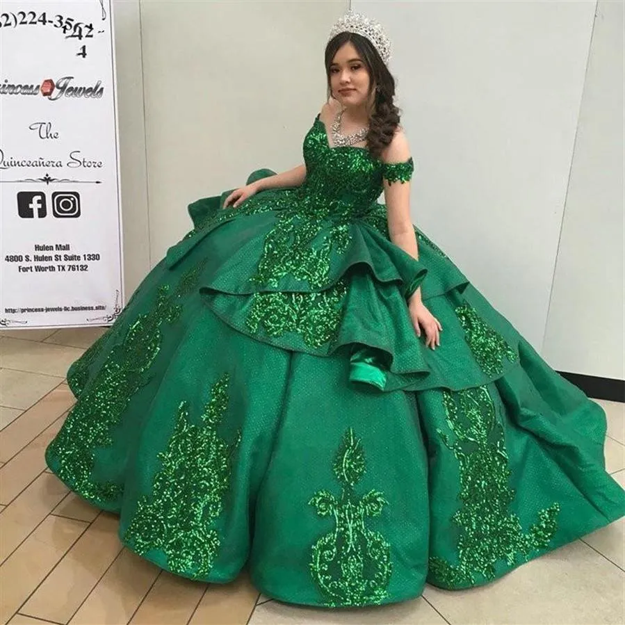 Szmaragdowa zielona suknia balowa vestidos de quinceanera sukienki 2021 Kwiatowa koronkowa bufle bling satyna z ramion Słodka 16 sukienka Prom G3023