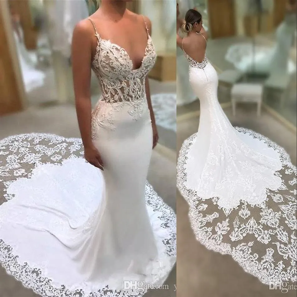 Novo Sexy Sereia Vestidos de Noiva Alças Espaguete Apliques 3D Renda Sem Mangas Costas Sem Costas Renda Capela Trem Árabe Personalizado Formal Bri3265