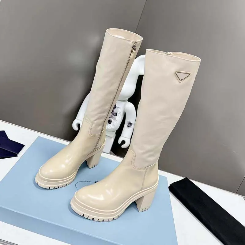 Botas Novo Outono e Inverno Top Marca Mulheres Designer Brilhante Couro e Nylon Lace Up Salto Alto Comprimento Médio Tornozelo Martin Couro High-End