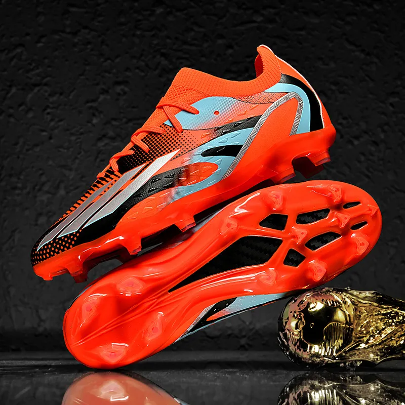Men's turf top soccer cleats
