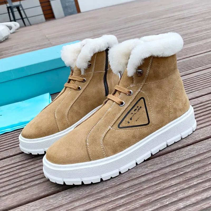 Autumn and Winter Women Vintage Short Boots Cow Nubuck Leather Fashion Motorcycle Wool Boot Fashion Designer Comfortable Snow Bootss