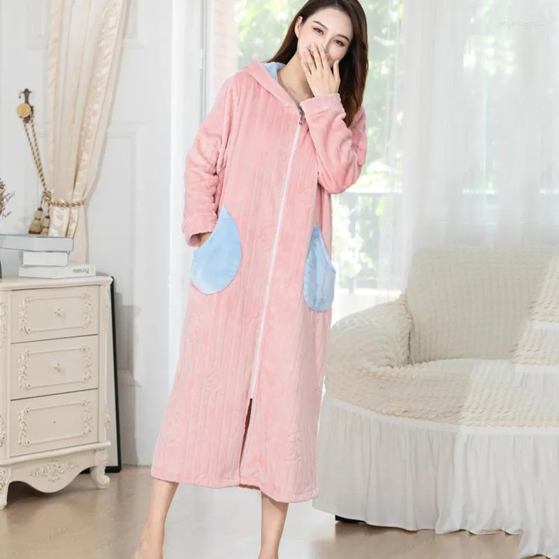 Vêtements de nuit pour femmes Robe en flanelle femmes corail polaire à capuche chaud épaissir thermique peignoir mignon poche longue Robe hiver Homewear